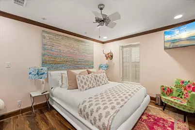111 S Houston Street, Granbury, TX 76048 - Photo 21