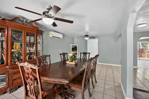 604 Graham St, Cleburne, TX 76033 - Photo 5
