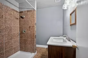 604 Graham St, Cleburne, TX 76033 - Photo 23