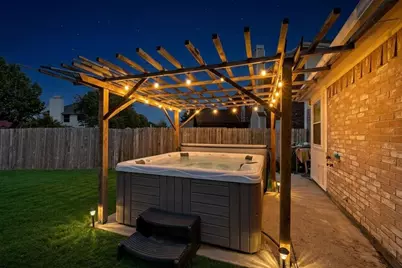 211 Ember Glen Drive, Arlington, TX 76018 - Photo 37