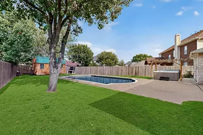 211 Ember Glen Drive, Arlington, TX 76018 - Photo 35