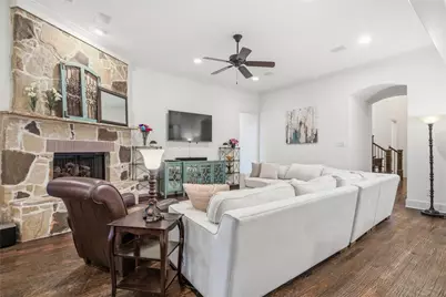 2256 Cardinal Boulevard, Carrollton, TX 75010 - Photo 19