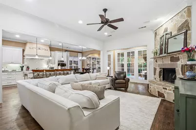2256 Cardinal Boulevard, Carrollton, TX 75010 - Photo 15