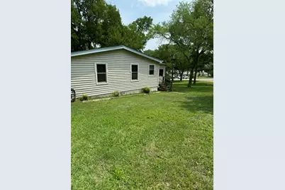 220 Hollyglen Street, Gun Barrel City, TX 75156 - Photo 3