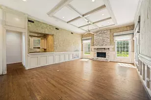 10445 Strait Ln, Dallas, TX 75229 - Photo 11