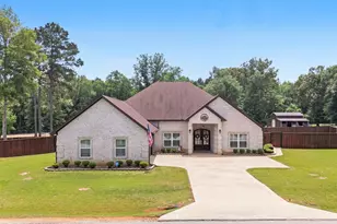 20926 Patriot Cir, Tyler, TX 75703 - Photo 1