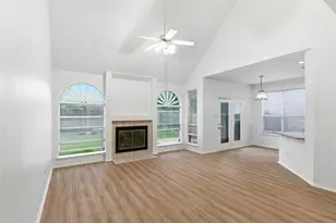 12917 Honey Locust Cir, Fort Worth, TX 76040 - Photo 7
