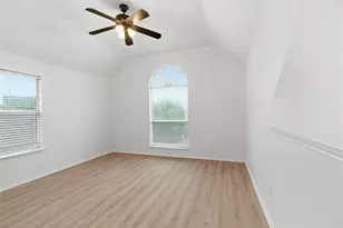 12917 Honey Locust Cir, Fort Worth, TX 76040 - Photo 19