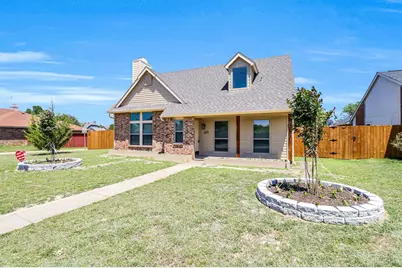 401 S Cannady Drive, Cedar Hill, TX 75104 - Photo 3