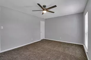 401 S Cannady Dr, Cedar Hill, TX 75104 - Photo 19