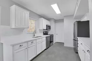 401 S Cannady Dr, Cedar Hill, TX 75104 - Photo 11