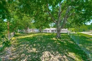 3011 Tanglewood Dr, Commerce, TX 75428 - Photo 35