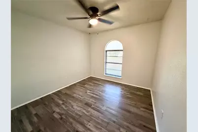 4702 Spanish Trail, Grand Prairie, TX 75052 - Photo 19