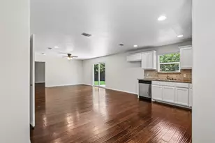 3017 N Hickory St, Sherman, TX 75092 - Photo 9