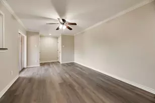 2802 Escada Dr, Farmers Branch, TX 75234 - Photo 13