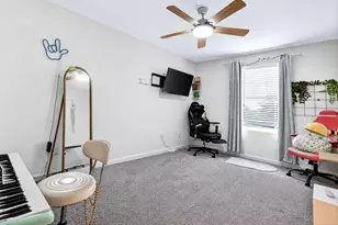 1324 Fleckman Dr, Fort Worth, TX 76052 - Photo 9