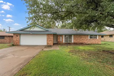 238 Royal Drive, Marlin, TX 76661 - Photo 1