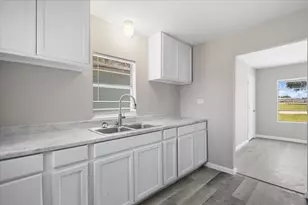 249-253 N Pecan St, Van, TX 75790 - Photo 9