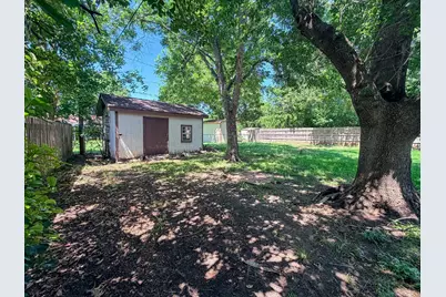 712 Pecan Street, Burleson, TX 76028 - Photo 31
