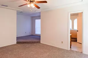 712 Pecan St, Burleson, TX 76028 - Photo 17