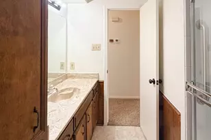 712 Pecan St, Burleson, TX 76028 - Photo 15