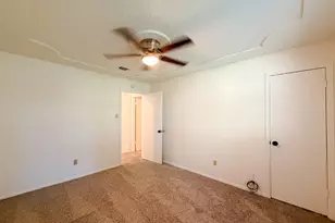 712 Pecan St, Burleson, TX 76028 - Photo 25