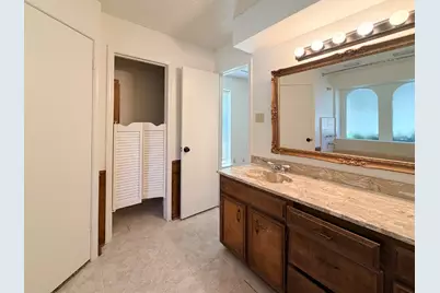 712 Pecan Street, Burleson, TX 76028 - Photo 23