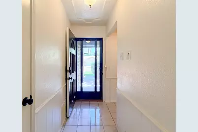 712 Pecan Street, Burleson, TX 76028 - Photo 5