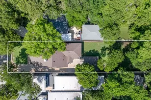 9010 Eustis Ave, Dallas, TX 75218 - Photo 37
