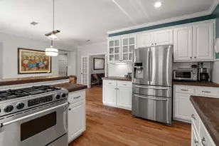 9010 Eustis Ave, Dallas, TX 75218 - Photo 15