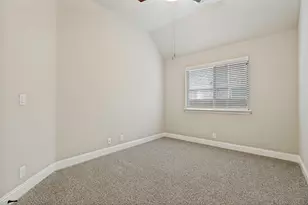 212 Providence Dr, Van Alstyne, TX 75495 - Photo 15