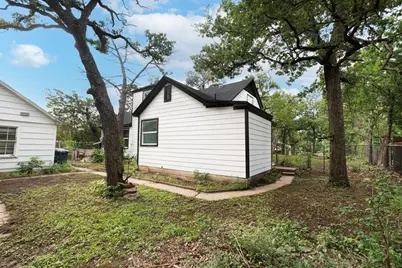 4761 Meadowbrook Drive, Fort Worth, TX 76103 - Photo 37