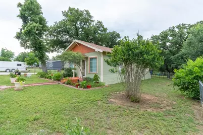 208 Frost Street, Eastland, TX 76448 - Photo 3
