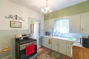 208 Frost St, Eastland, TX 76448 - Photo 11