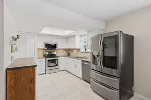2001 Statler Dr, Carrollton, TX 75007 - Photo 17