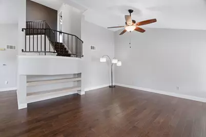 633 Hunters Glen Street, Lewisville, TX 75067 - Photo 7
