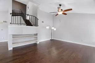 633 Hunters Glen St, Lewisville, TX 75067 - Photo 7