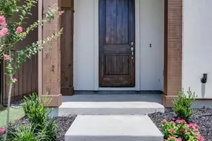 500 Sandy Ln, Flower Mound, TX 75022 - Photo 5