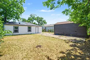 2475 Volga Ave, Dallas, TX 75216 - Photo 11