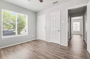 2475 Volga Ave, Dallas, TX 75216 - Photo 7