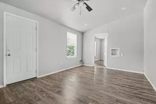 2475 Volga Ave, Dallas, TX 75216 - Photo 9