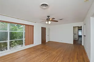 2703 Robinwood Ln, Denton, TX 76209 - Photo 7