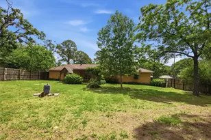 2703 Robinwood Ln, Denton, TX 76209 - Photo 39