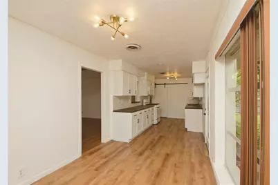 2703 Robinwood Lane, Denton, TX 76209 - Photo 11