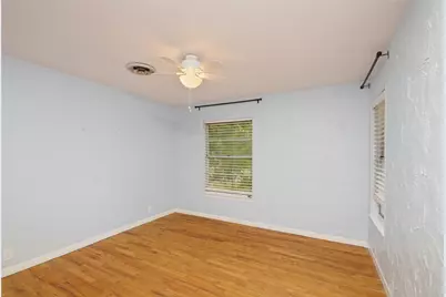 2703 Robinwood Lane, Denton, TX 76209 - Photo 17