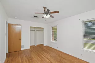 2703 Robinwood Ln, Denton, TX 76209 - Photo 15