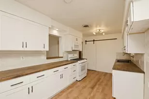 2703 Robinwood Ln, Denton, TX 76209 - Photo 13