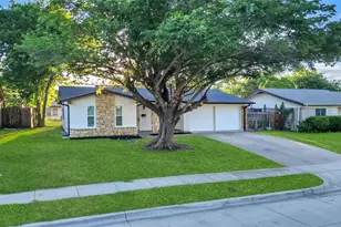 808 Hillcrest Dr, Arlington, TX 76010 - Photo 3