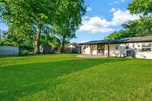 808 Hillcrest Dr, Arlington, TX 76010 - Photo 25