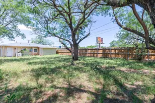 2157 Green St, Abilene, TX 79603 - Photo 23